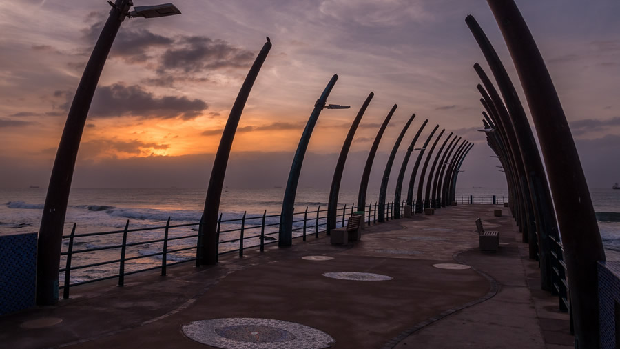durban beach sunrise 900
